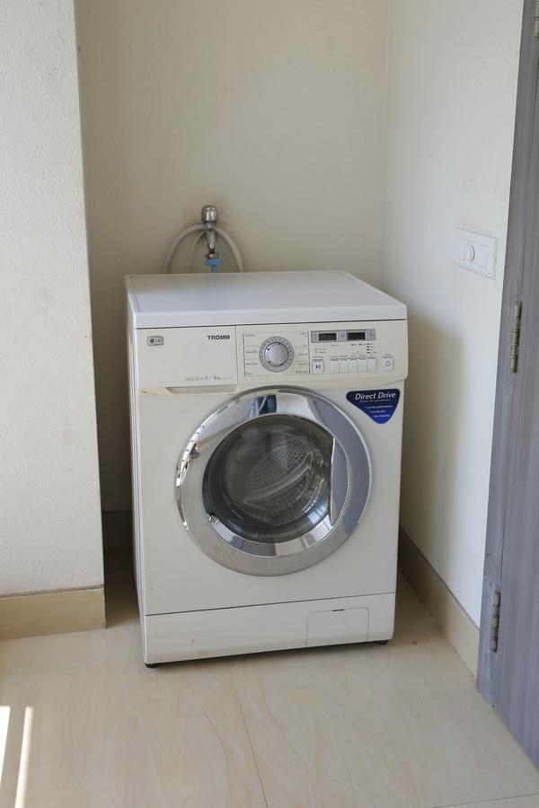 Lakeview Service Apartments Calcutta Extérieur photo